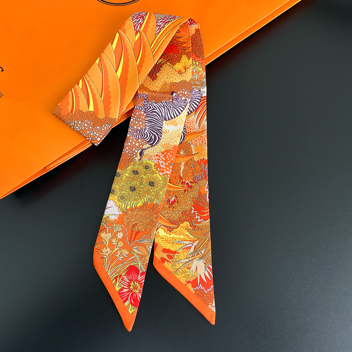 2026 Brand Design Zebra In Flowers Women Scarf Luxury Silk Scarf Fashion Hair Headband Foulard Skinny Bag Scarves Neckerchief