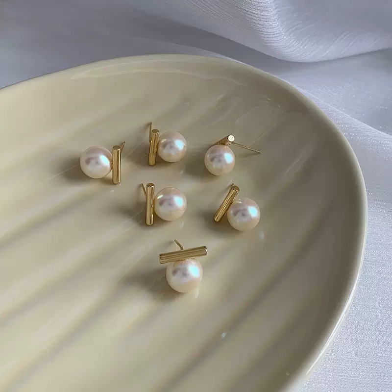 Simple Imitation Pearl Stud Earrings Gold Color Alloy Acrylic Beads Earring For Women Fashion Jewelry Trend Accessories